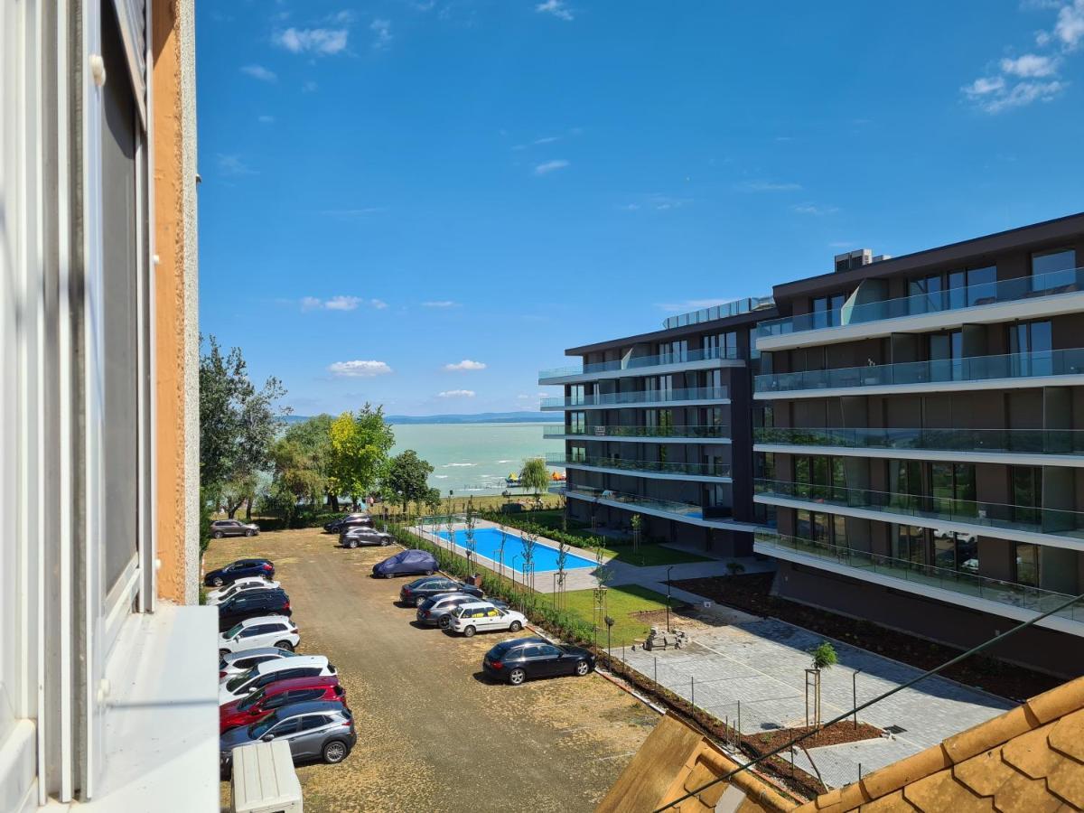 Surman Apartmanok Сиофок Екстериор снимка