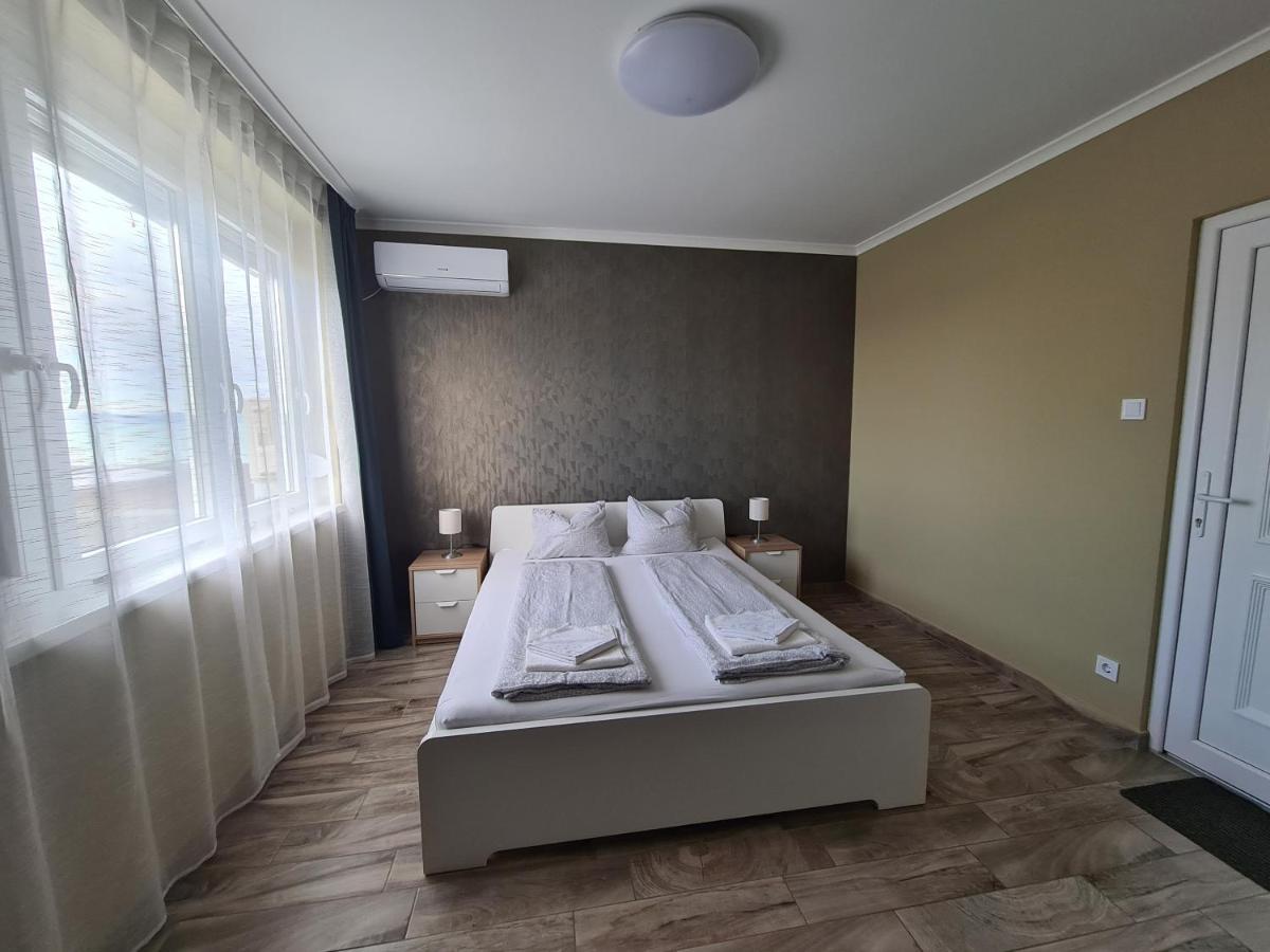 Surman Apartmanok Сиофок Екстериор снимка