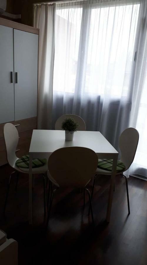 Surman Apartmanok Сиофок Екстериор снимка